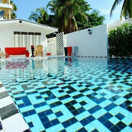 เดอะ เฮ็น หัวหิน Hotel ภายนอก รูปภาพ